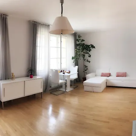 Old Town Square Brand New Appartement
