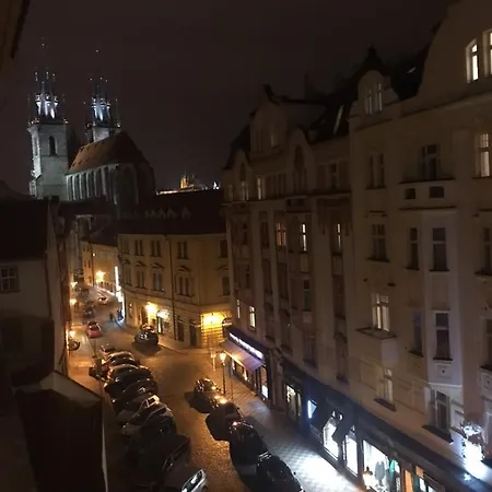 Old Town Square Brand New Апартаменты
